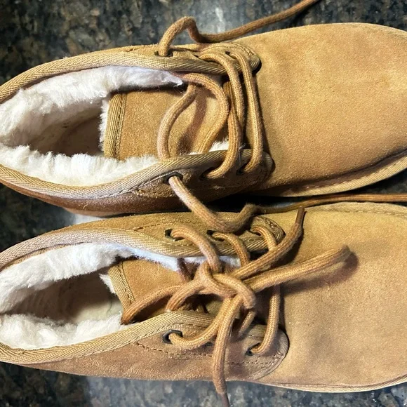 UGG Chestnut Shearling Lined Boots - Picture 3 of 6